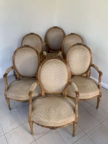 Lot de six fauteuils estampillés PH Poirie et JME France époque Louis XVI