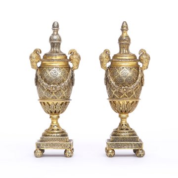 Paire de cassolettes en argent filigrané travail anglo-indien d'après un dessin de Matthew Boulton, époque fin 18ème, début 19èm