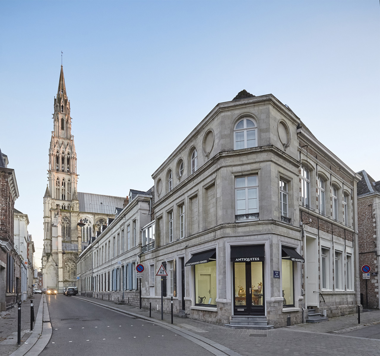 Magasin antiquités Valenciennes